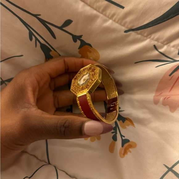 Vintage Red/Gold Watch - Picture 3 of 6